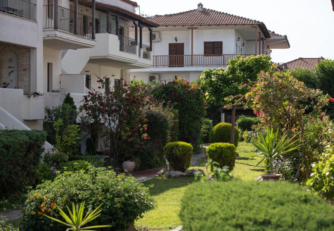 Antique Apartment Afytos Exterior photo