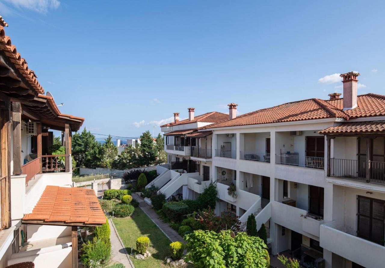 Antique Apartment Afytos Exterior photo